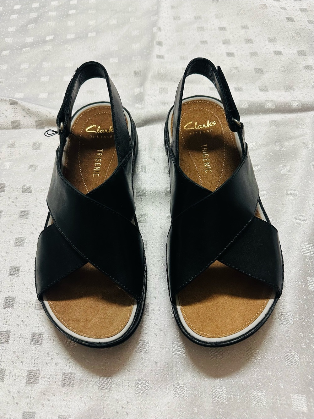 Clarks Black Leather Crisscross Slingback Sandals New in box.